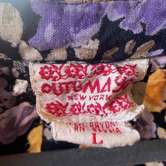 Vintage short sleeve button down floral rayon blouse - Picture 5 of 6